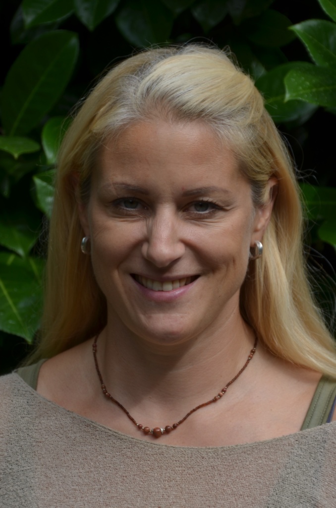 Frau Ossenberg-Engels, Lehrerin